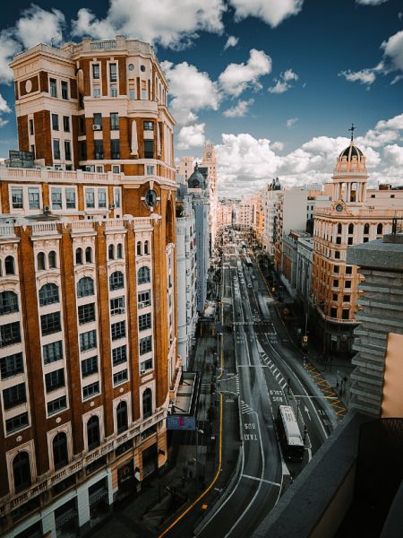 Một góc phố tại thành phố Madrid
